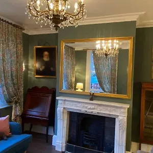 Holiday home Large Georgian Family Town House, Gloucester