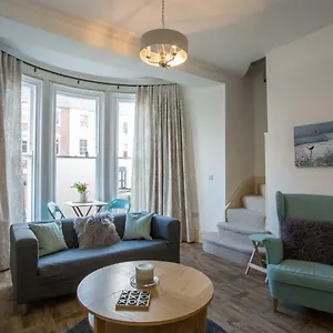 Apartment Stylish Close To Quays & Docks, Gloucester